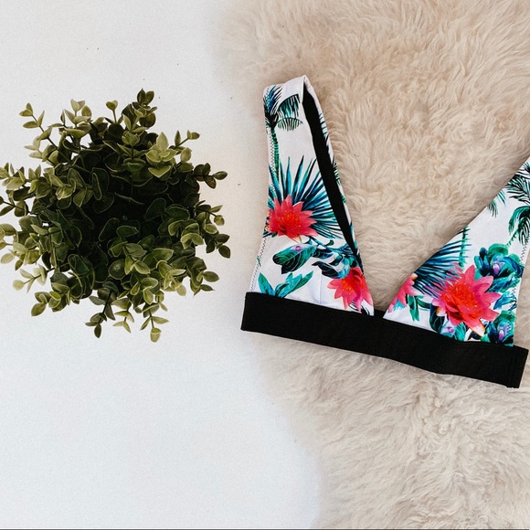 Rip Curl Other - Rip Curl Deep V top